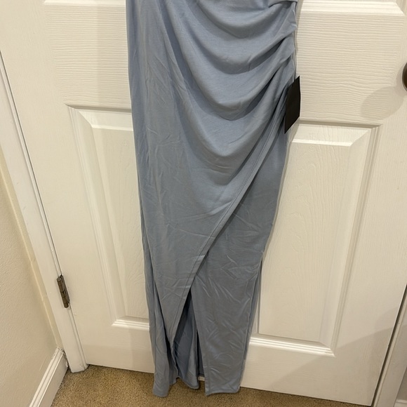 Lulus take me out one shoulder maxi dress in light blue - Picture 3 of 4